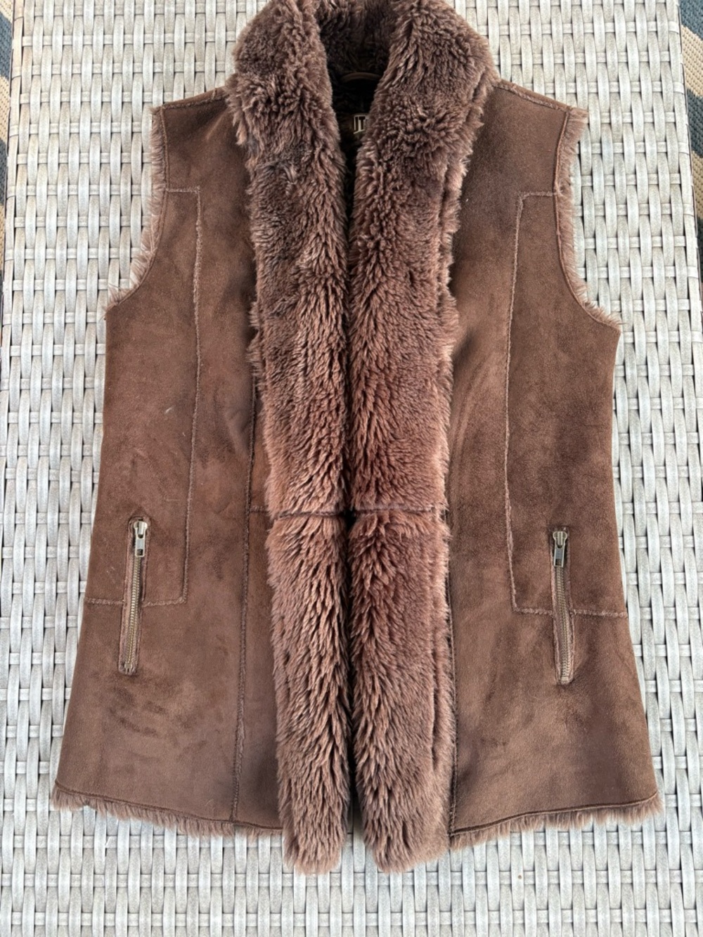 🤎 Vintage Faux Shearling Vest (Brown)
